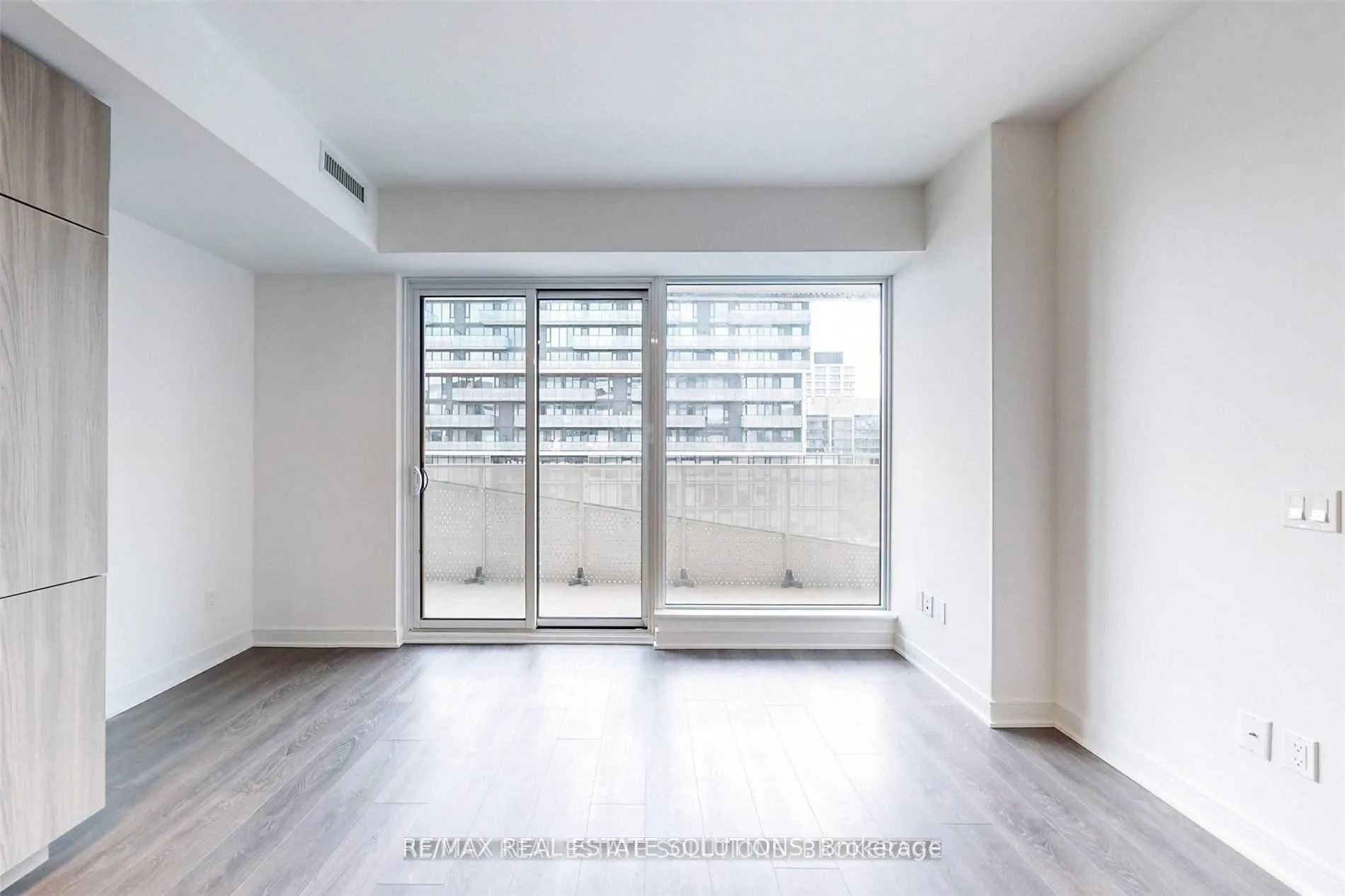 Photo 4 of Unit 608, 60 Tannery Road, Toronto, Waterfront Communities — HOMEH