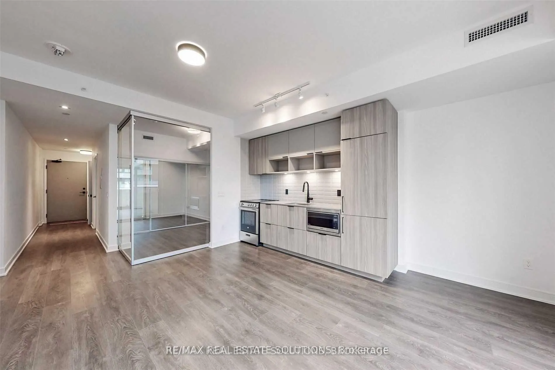 Photo 5 of Unit 608, 60 Tannery Road, Toronto, Waterfront Communities — HOMEH