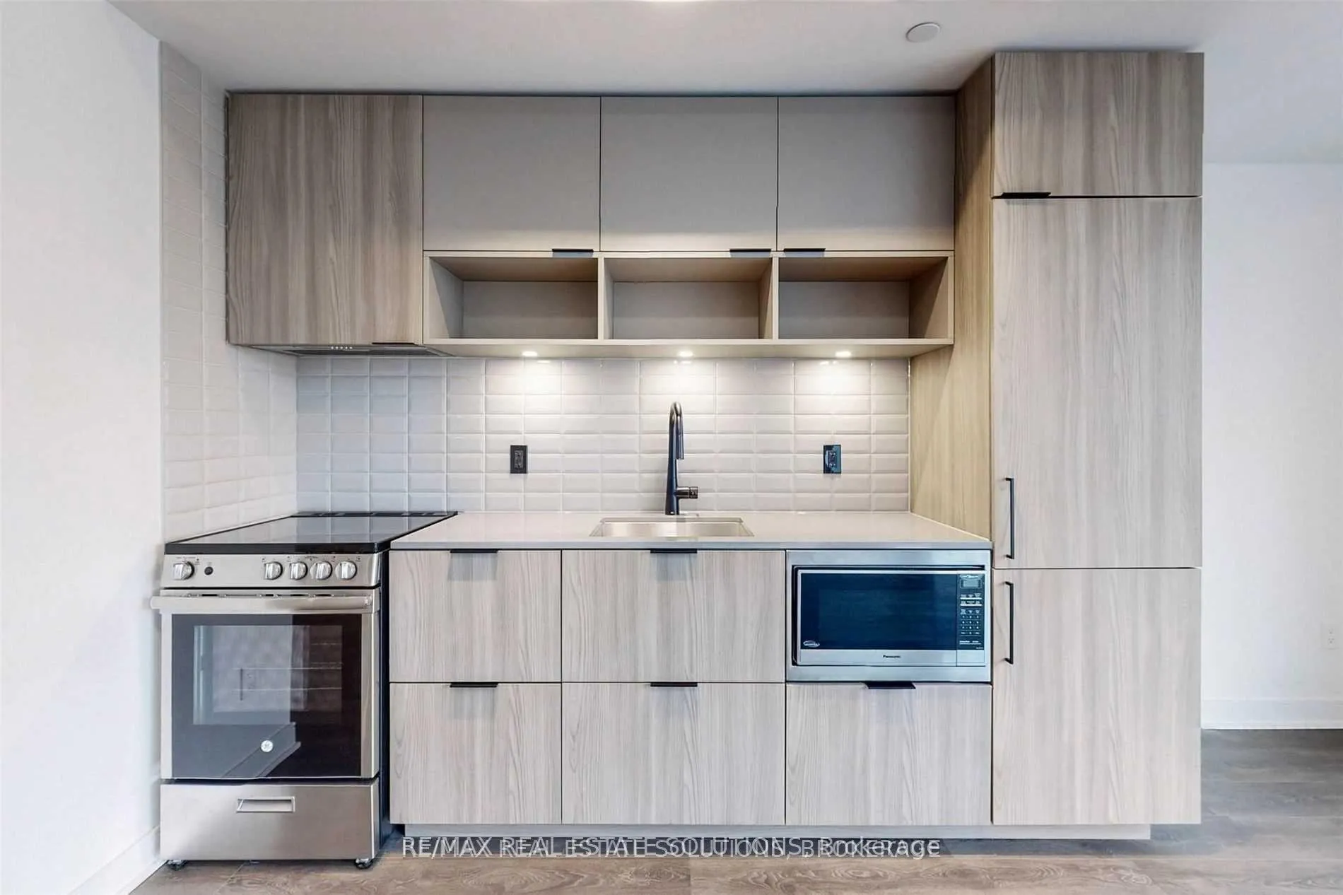 Photo 7 of Unit 608, 60 Tannery Road, Toronto, Waterfront Communities — HOMEH