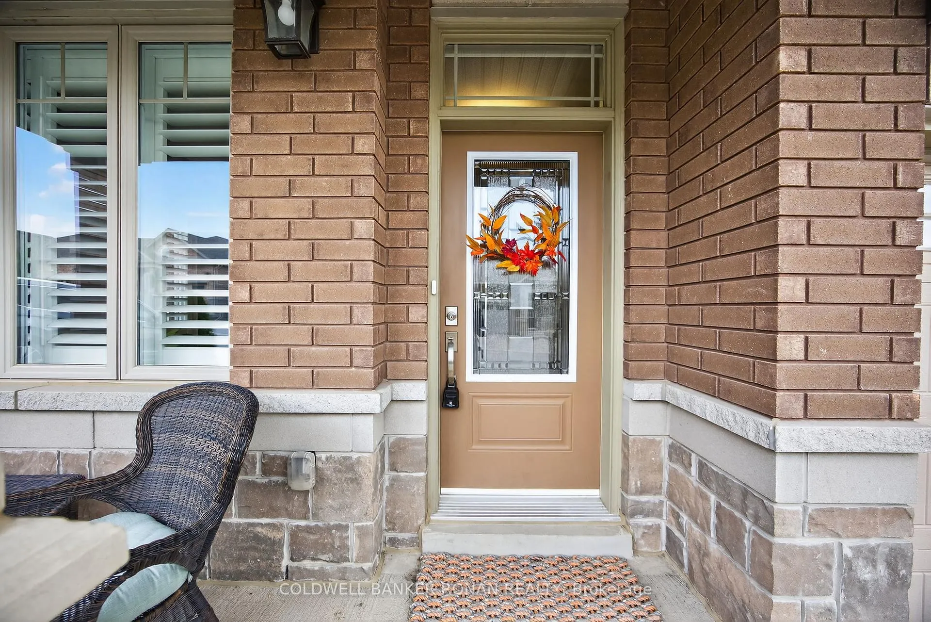Photo 2 of Unit 10, 73 Summerhill Drive, New Tecumseth, Alliston — HOMEH