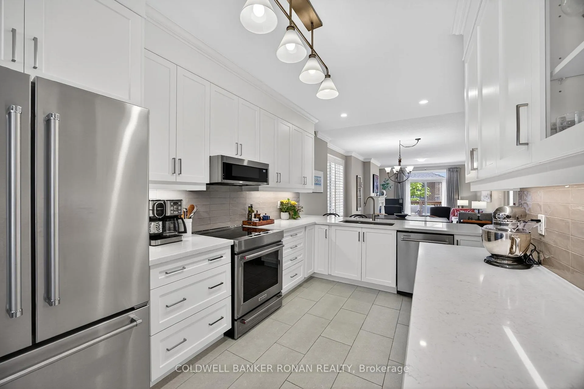 Photo 9 of Unit 10, 73 Summerhill Drive, New Tecumseth, Alliston — HOMEH