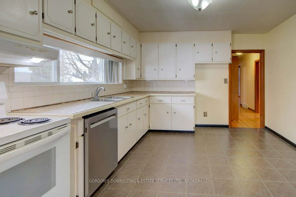 Photo 12 of 300 Old Quarry Road, Kingston, West of Sir John A. Blvd — HOMEH