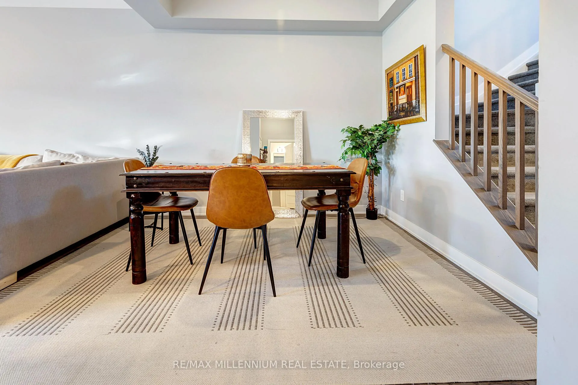 Photo 6 of 2070 Winsome Terrace, Ottawa, Fallingbrook/Gardenway South — HOMEH