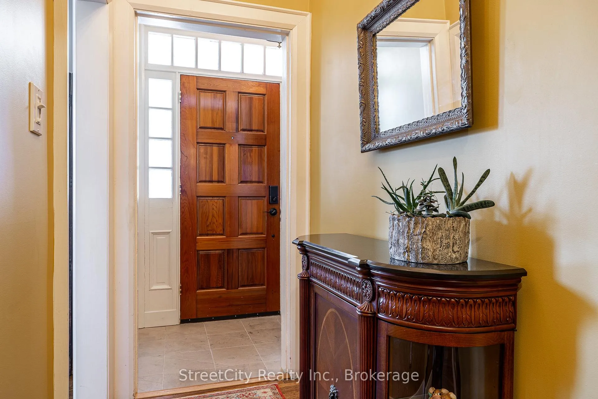 Photo 5 of 67 Douro Street, Stratford — HOMEH