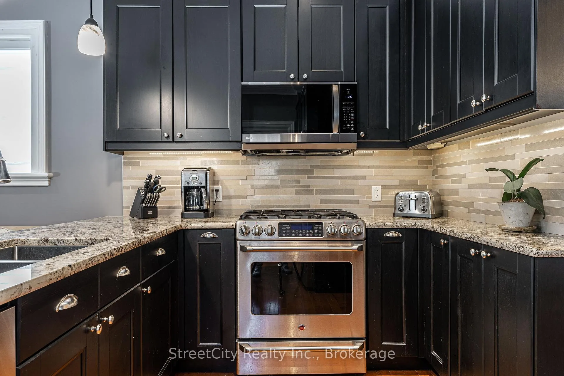 Photo 14 of 67 Douro Street, Stratford — HOMEH