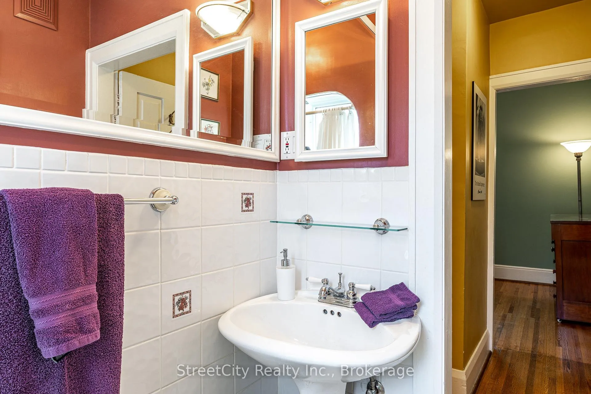 Photo 34 of 67 Douro Street, Stratford — HOMEH