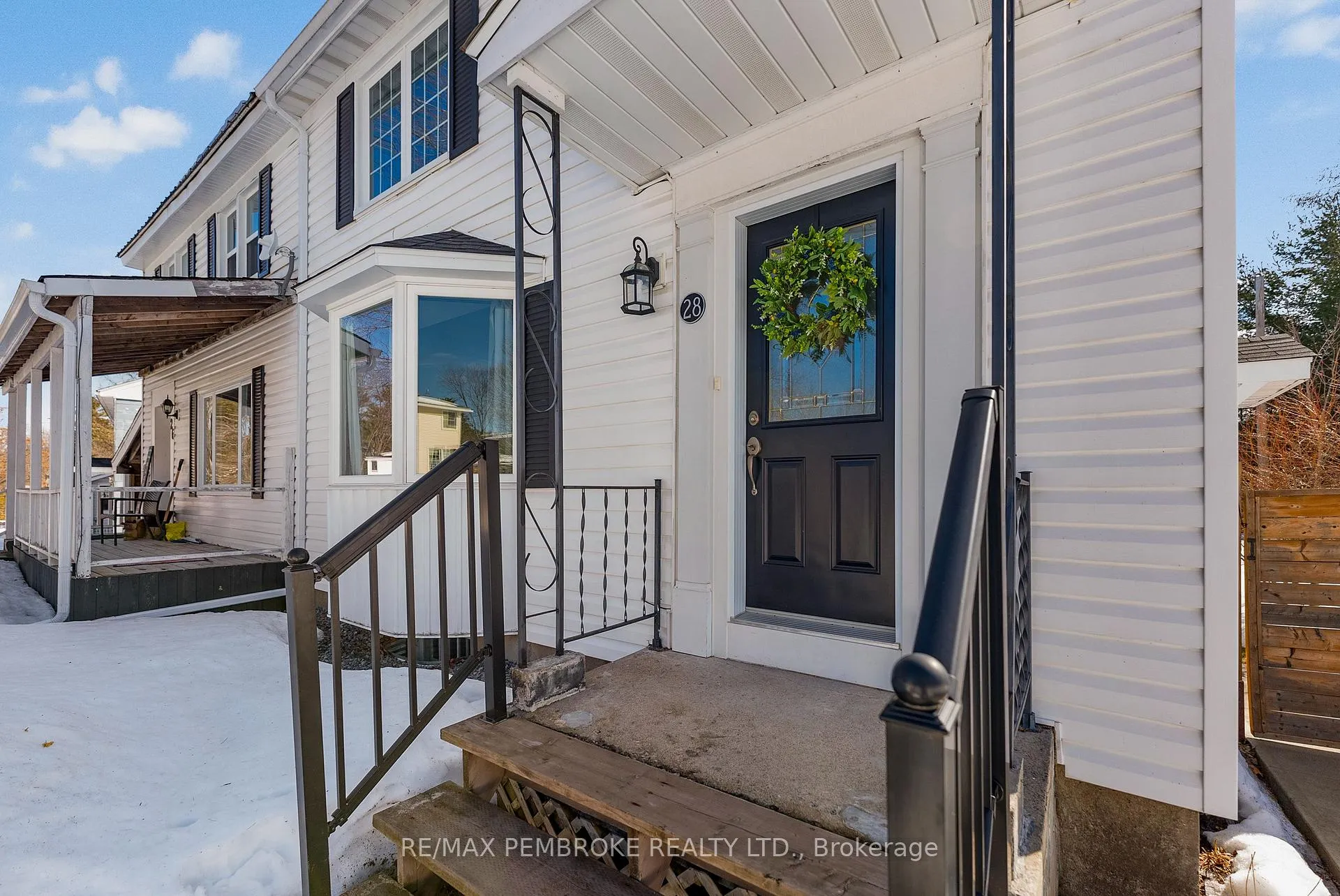 Photo 3 of 28 Le Caron Street, Deep River — HOMEH