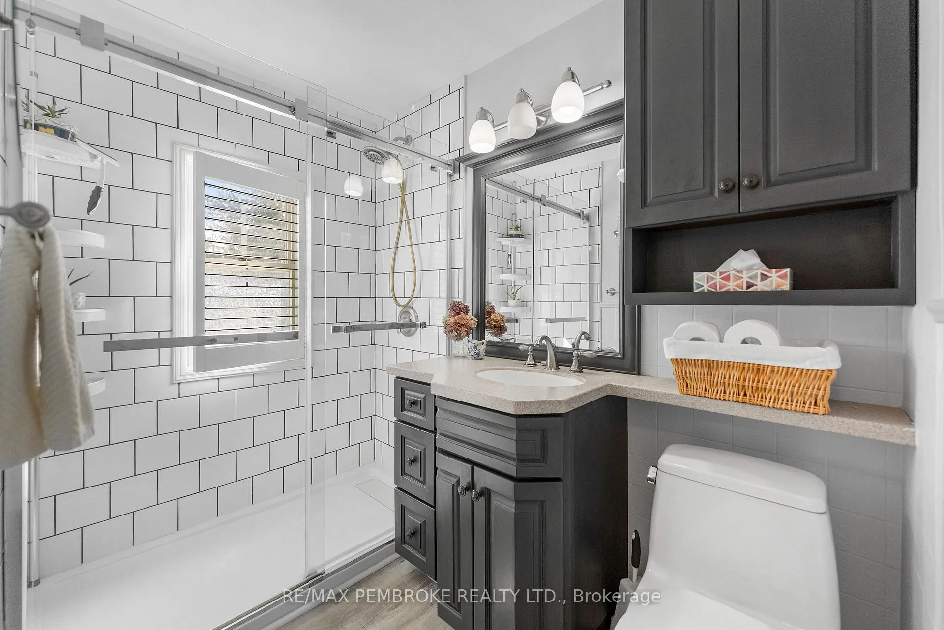 Photo 25 of 28 Le Caron Street, Deep River — HOMEH