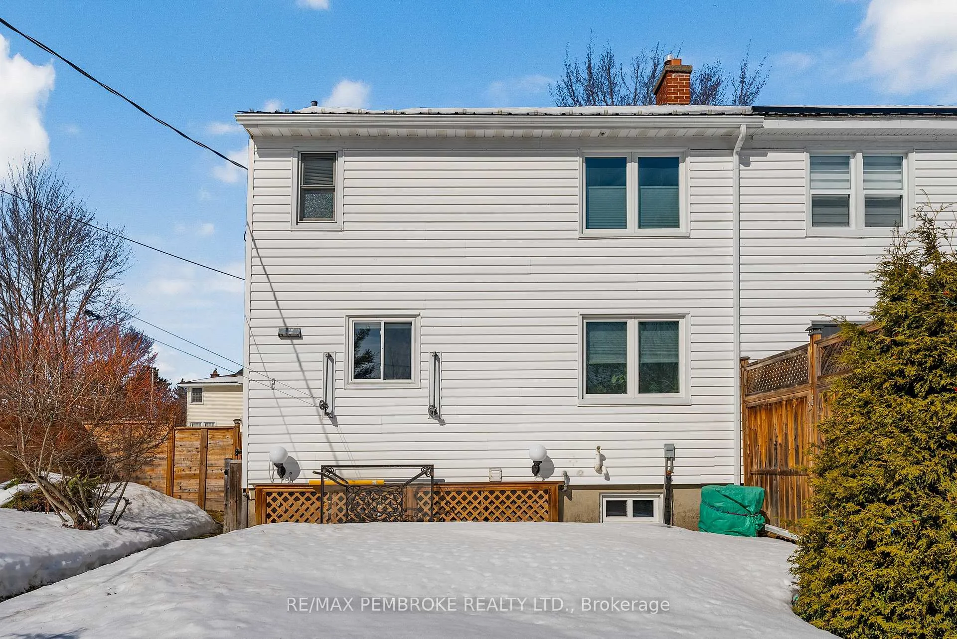 Photo 34 of 28 Le Caron Street, Deep River — HOMEH