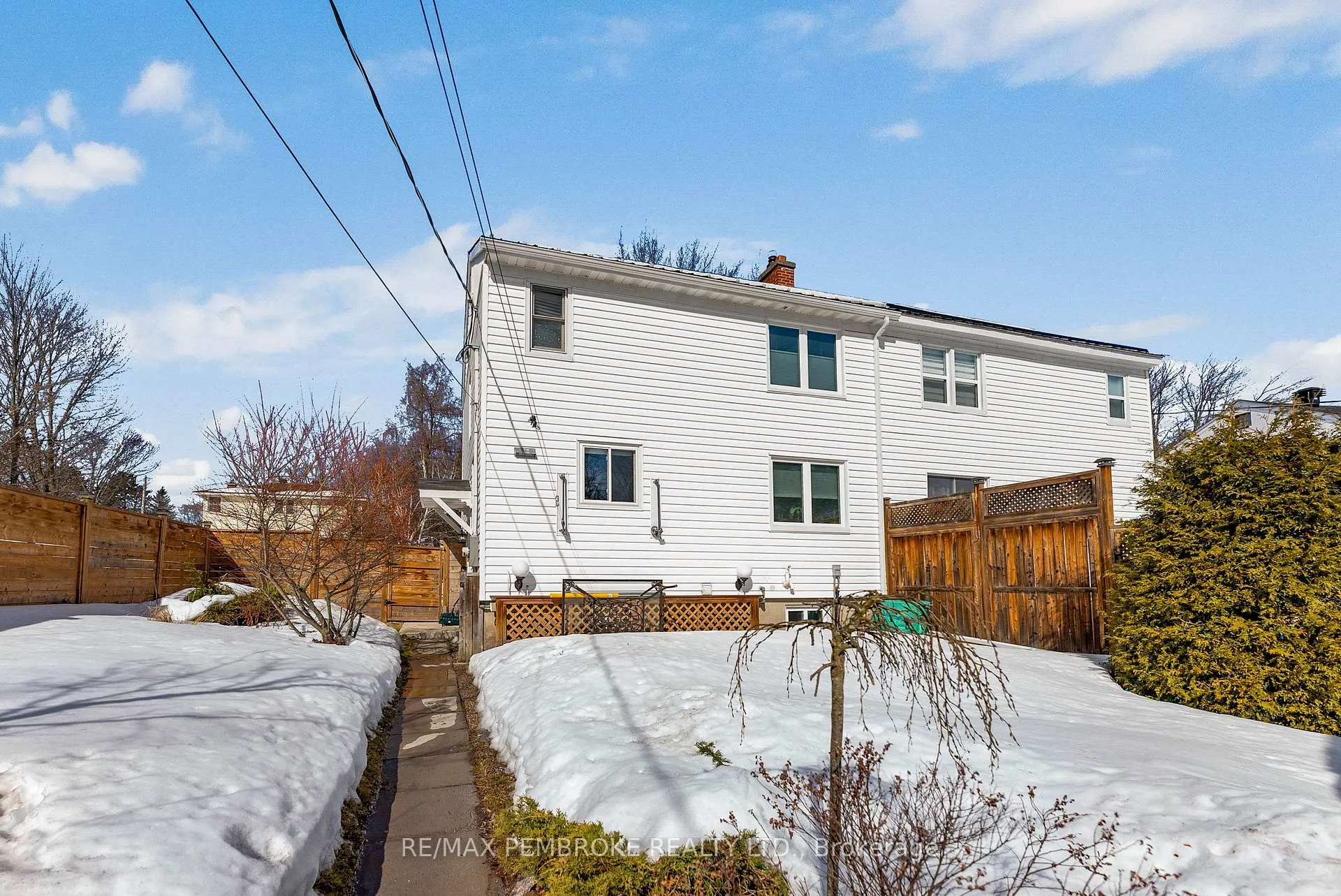 Photo 35 of 28 Le Caron Street, Deep River — HOMEH