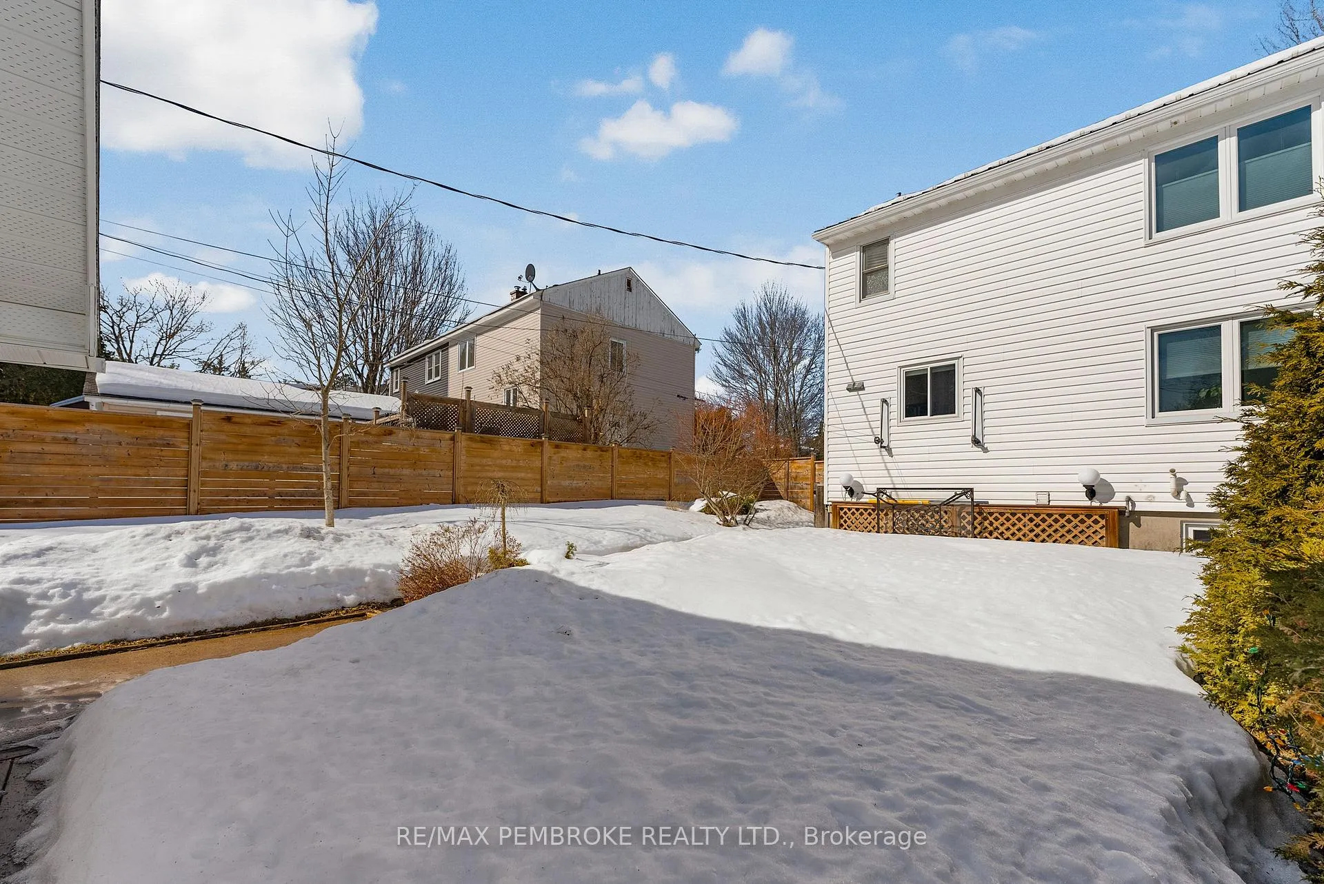 Photo 36 of 28 Le Caron Street, Deep River — HOMEH