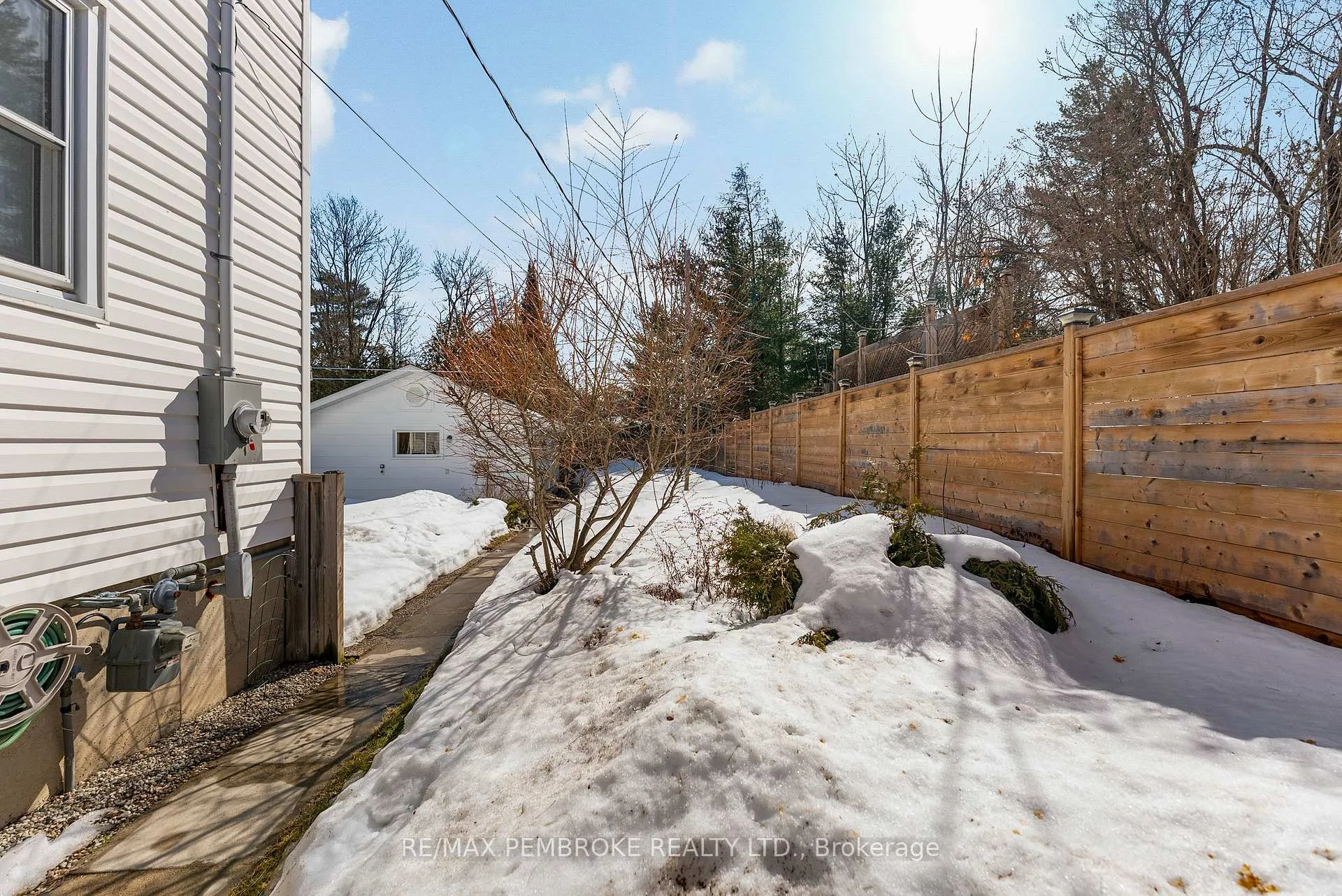 Photo 38 of 28 Le Caron Street, Deep River — HOMEH