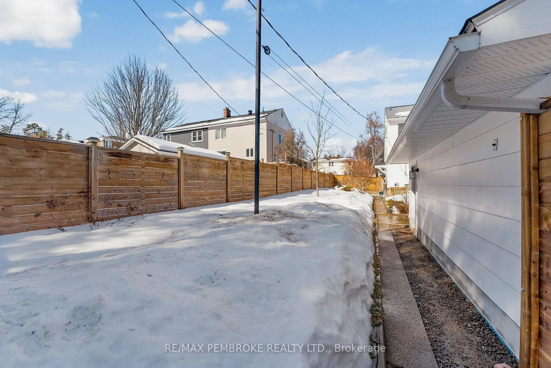 Photo 40 of 28 Le Caron Street, Deep River — HOMEH