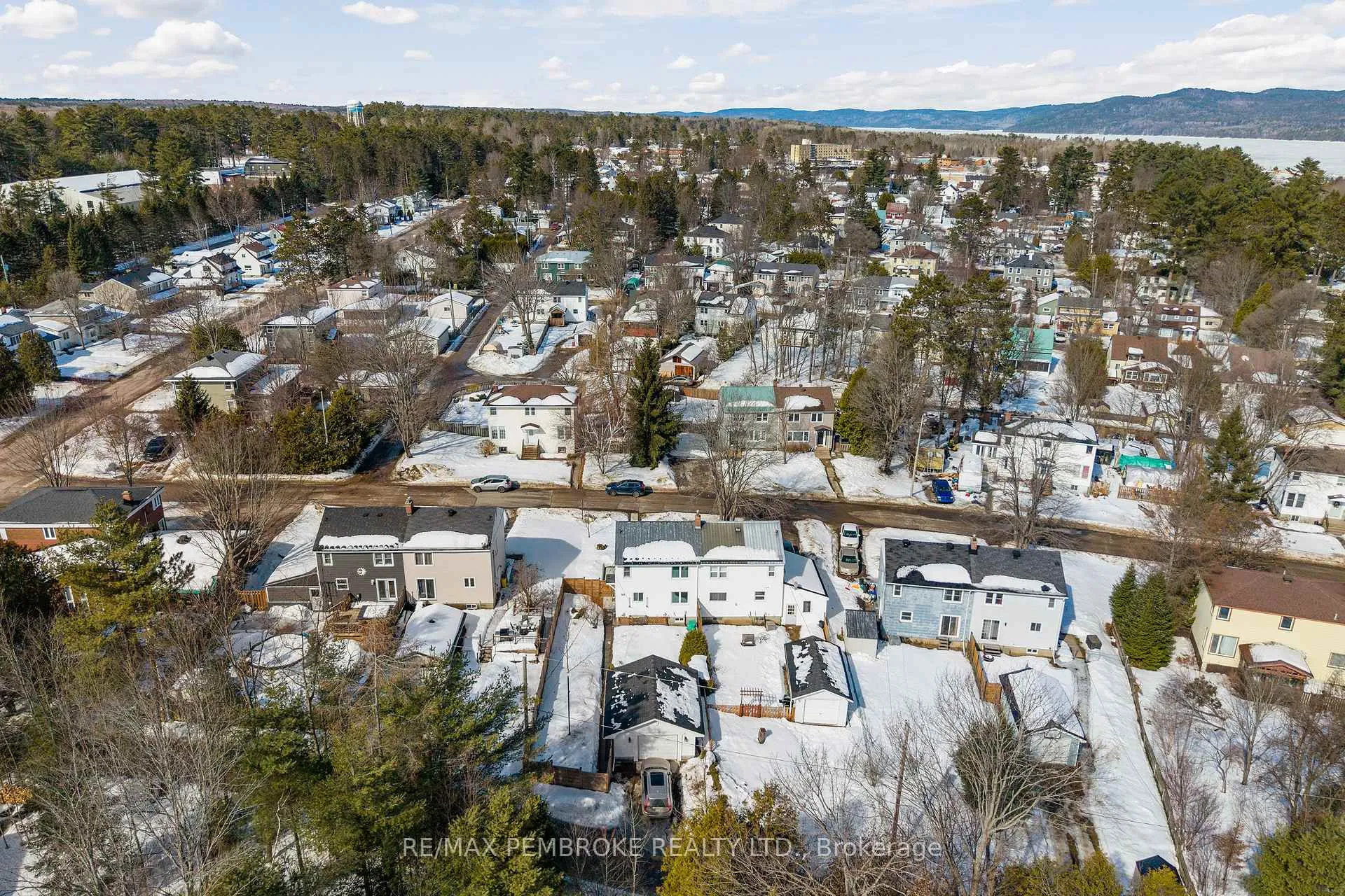 Photo 46 of 28 Le Caron Street, Deep River — HOMEH