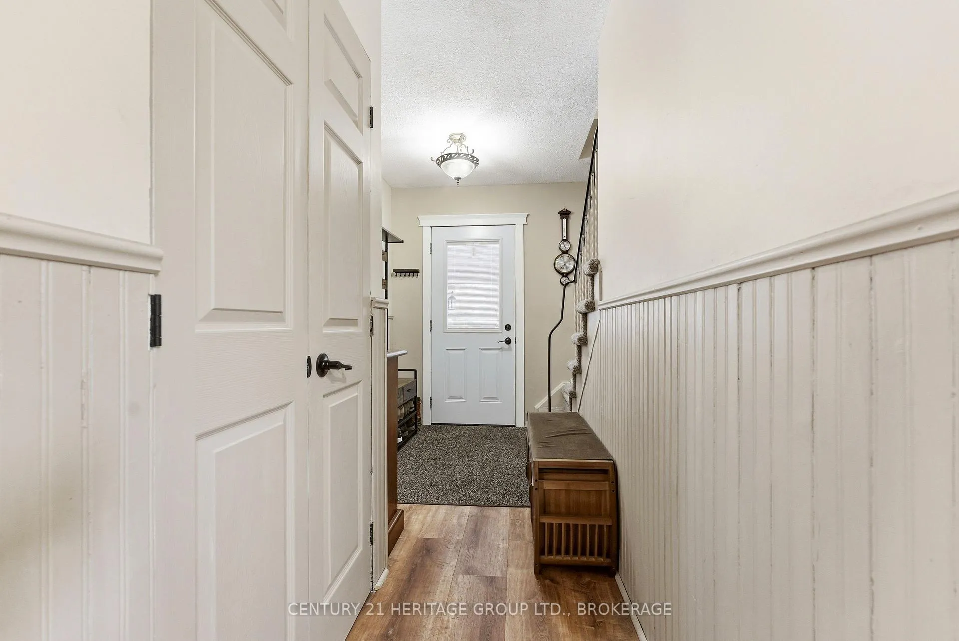 Photo 6 of 205 Keewatin Street, Oshawa, Donevan — HOMEH