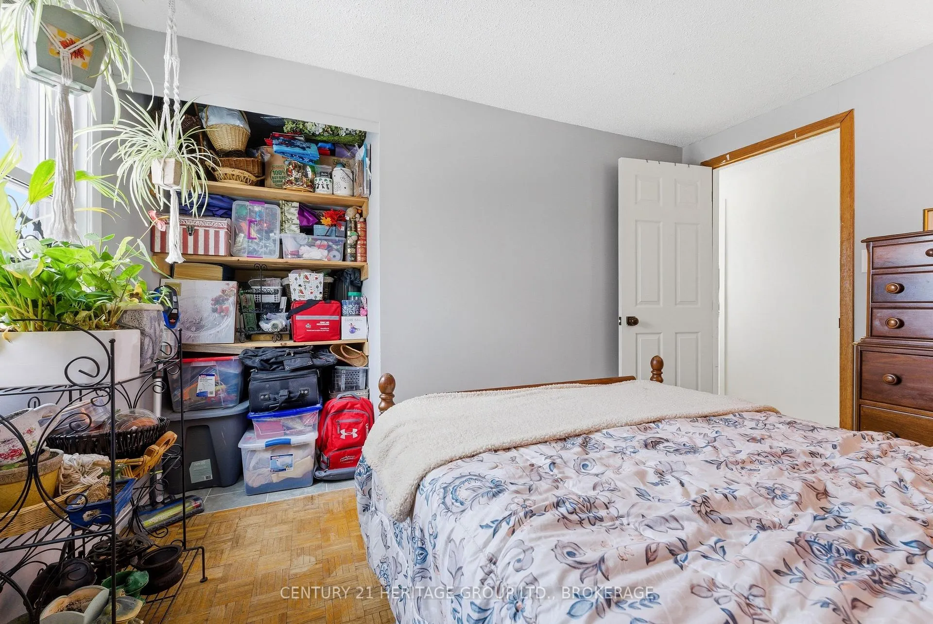 Photo 26 of 205 Keewatin Street, Oshawa, Donevan — HOMEH