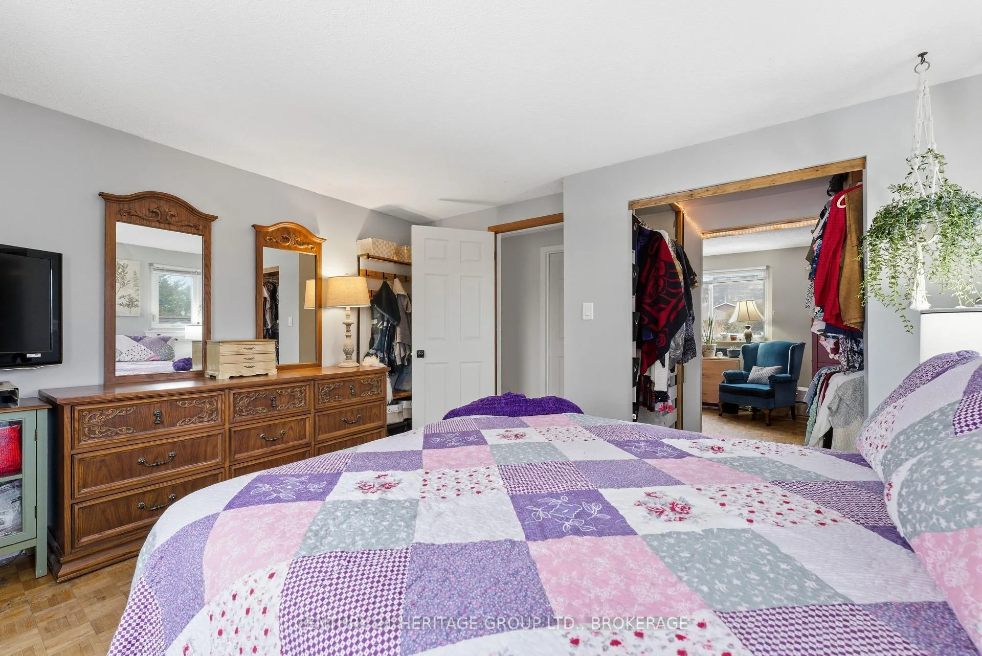 Photo 29 of 205 Keewatin Street, Oshawa, Donevan — HOMEH