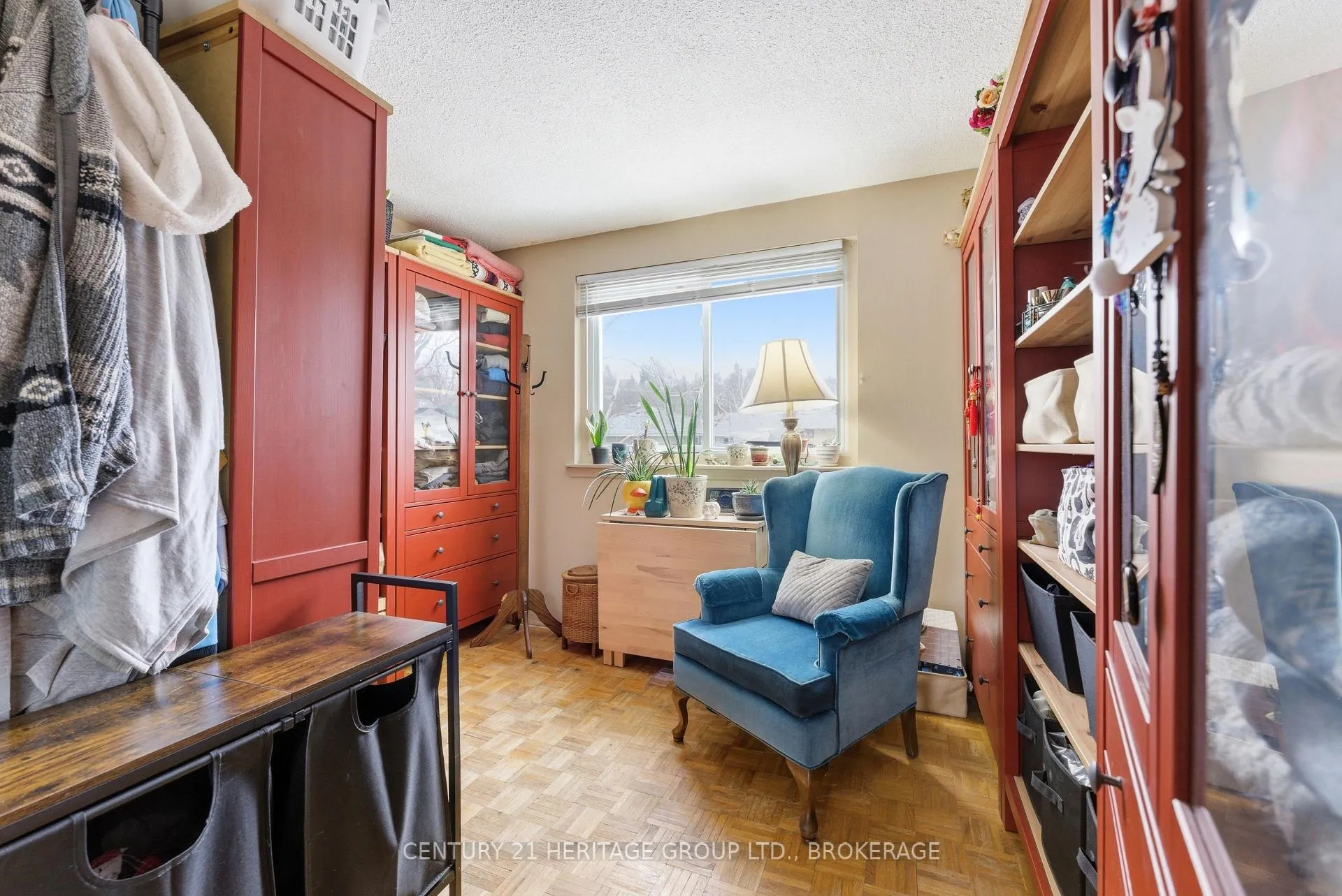 Photo 32 of 205 Keewatin Street, Oshawa, Donevan — HOMEH