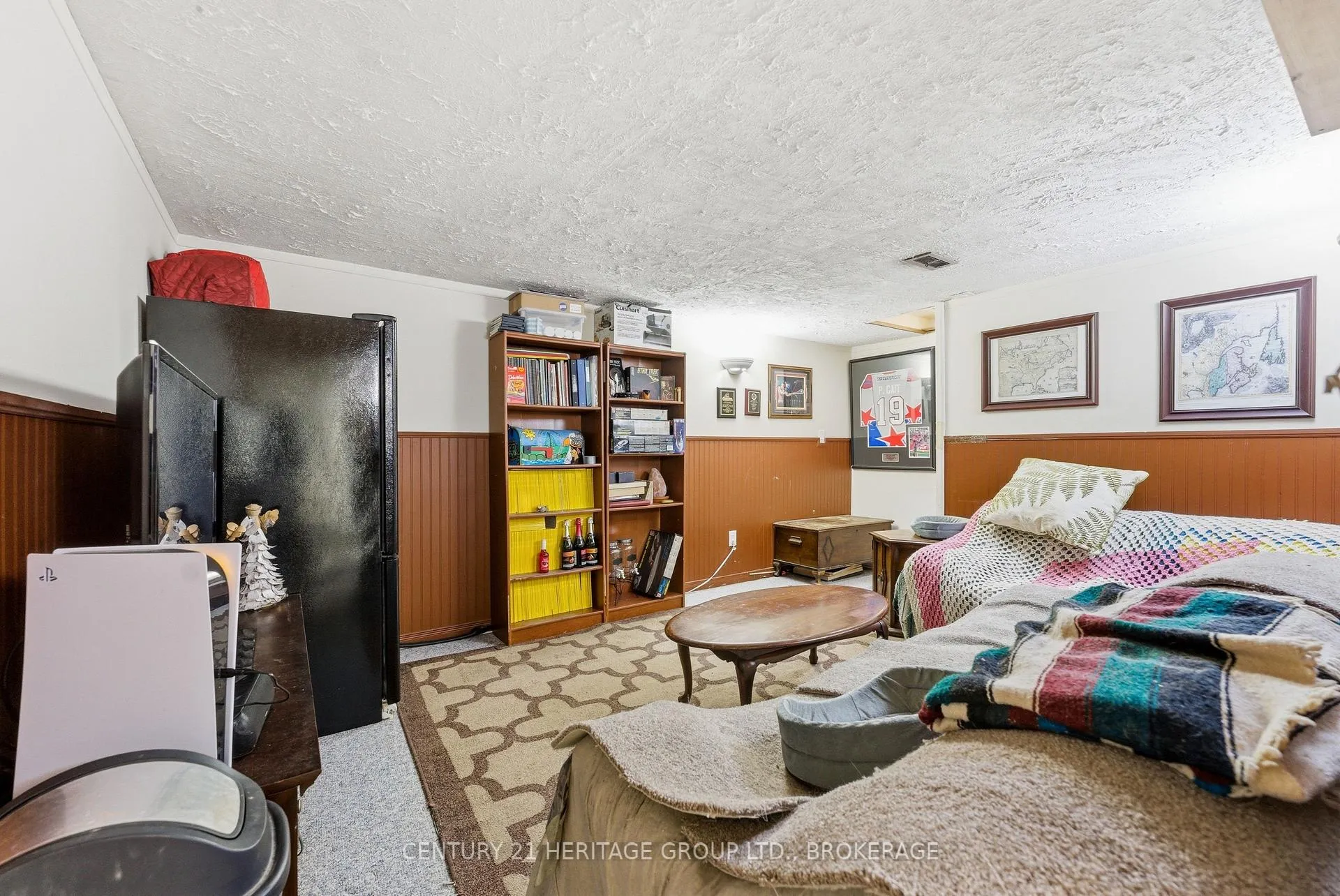 Photo 34 of 205 Keewatin Street, Oshawa, Donevan — HOMEH