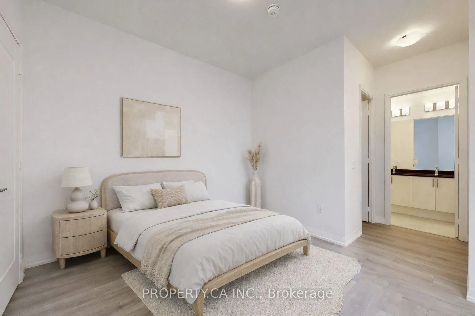 Photo 3 of Unit 607, 27 Korda Gate, Vaughan, Vellore Village — HOMEH