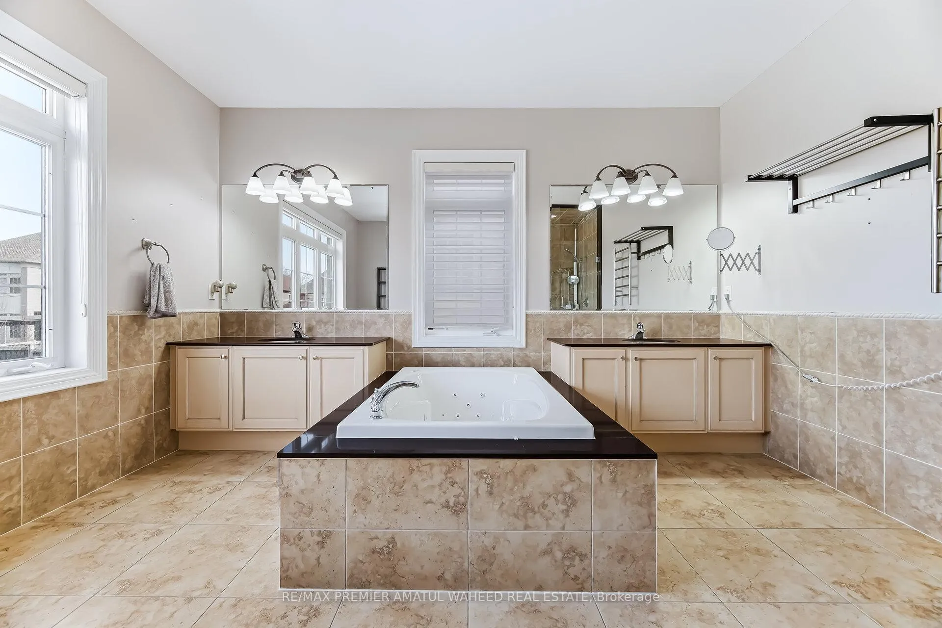 Photo 24 of 344 Stanton Avenue, Vaughan, Vellore Village — HOMEH