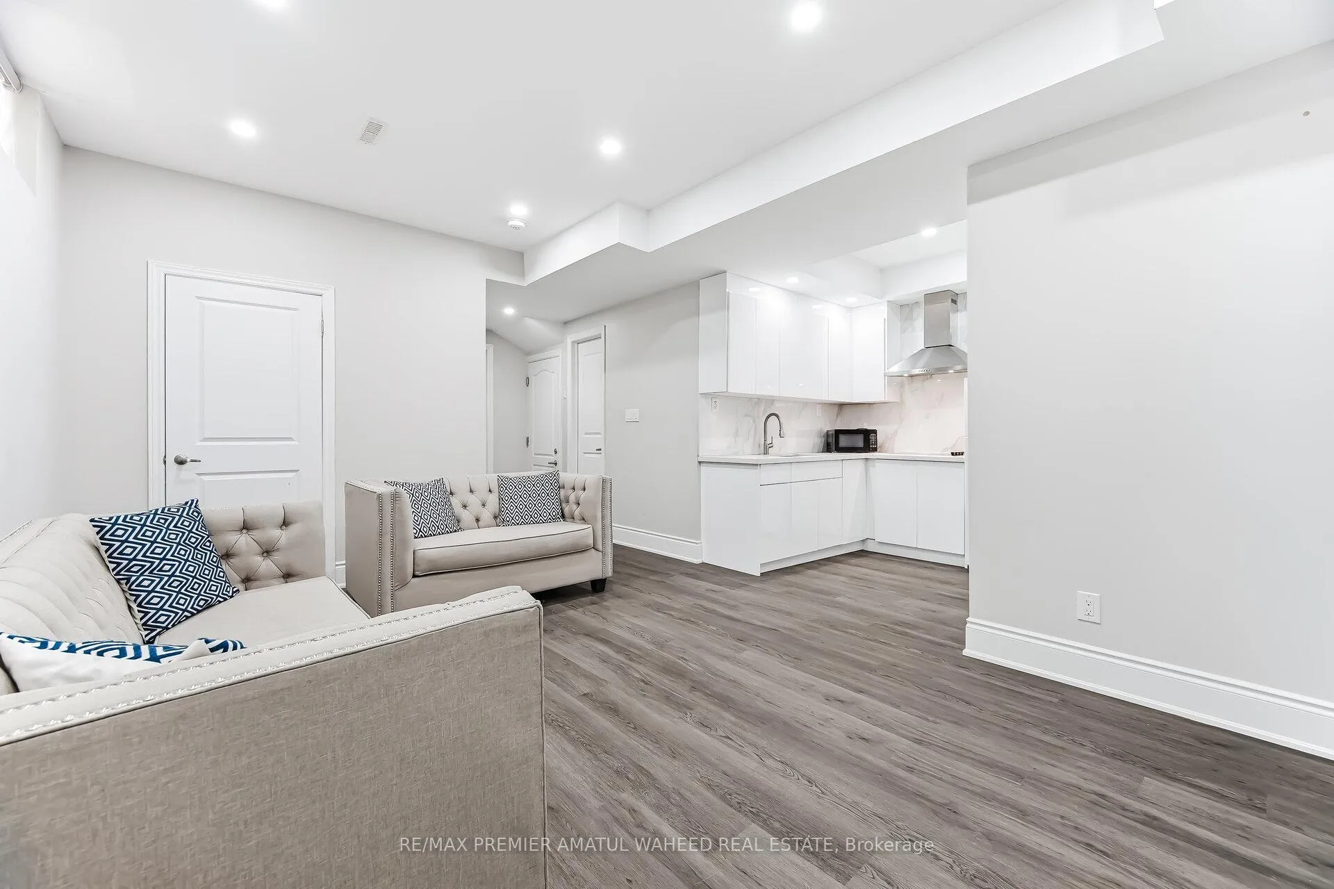 Photo 44 of 344 Stanton Avenue, Vaughan, Vellore Village — HOMEH