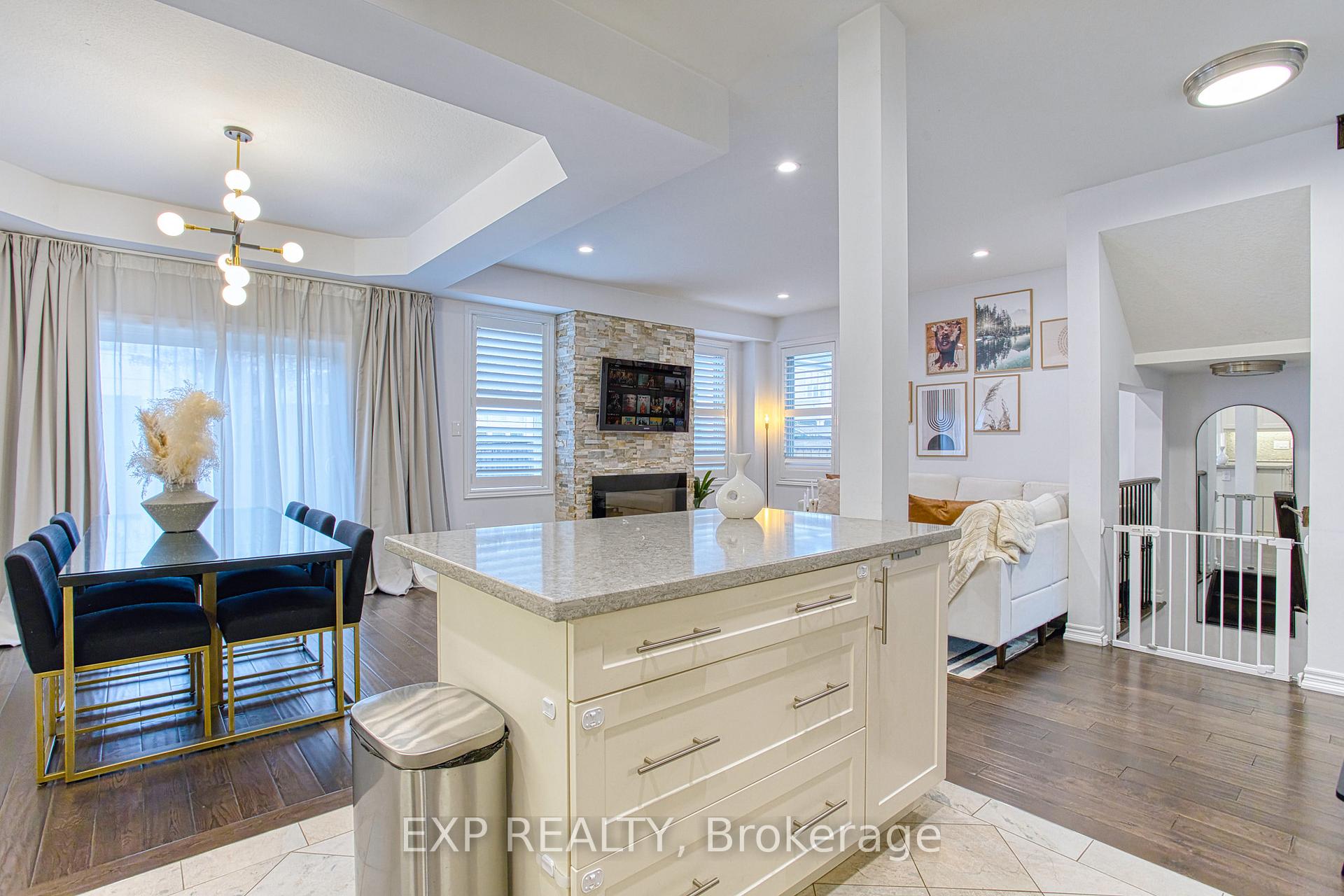 Photo 14 of 67 Padua Crescent, Hamilton, Lakeshore — HOMEH