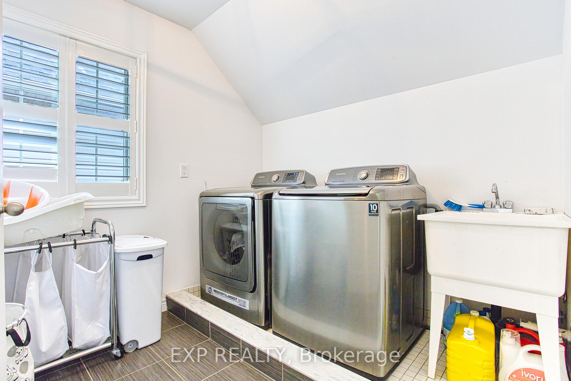 Photo 24 of 67 Padua Crescent, Hamilton, Lakeshore — HOMEH