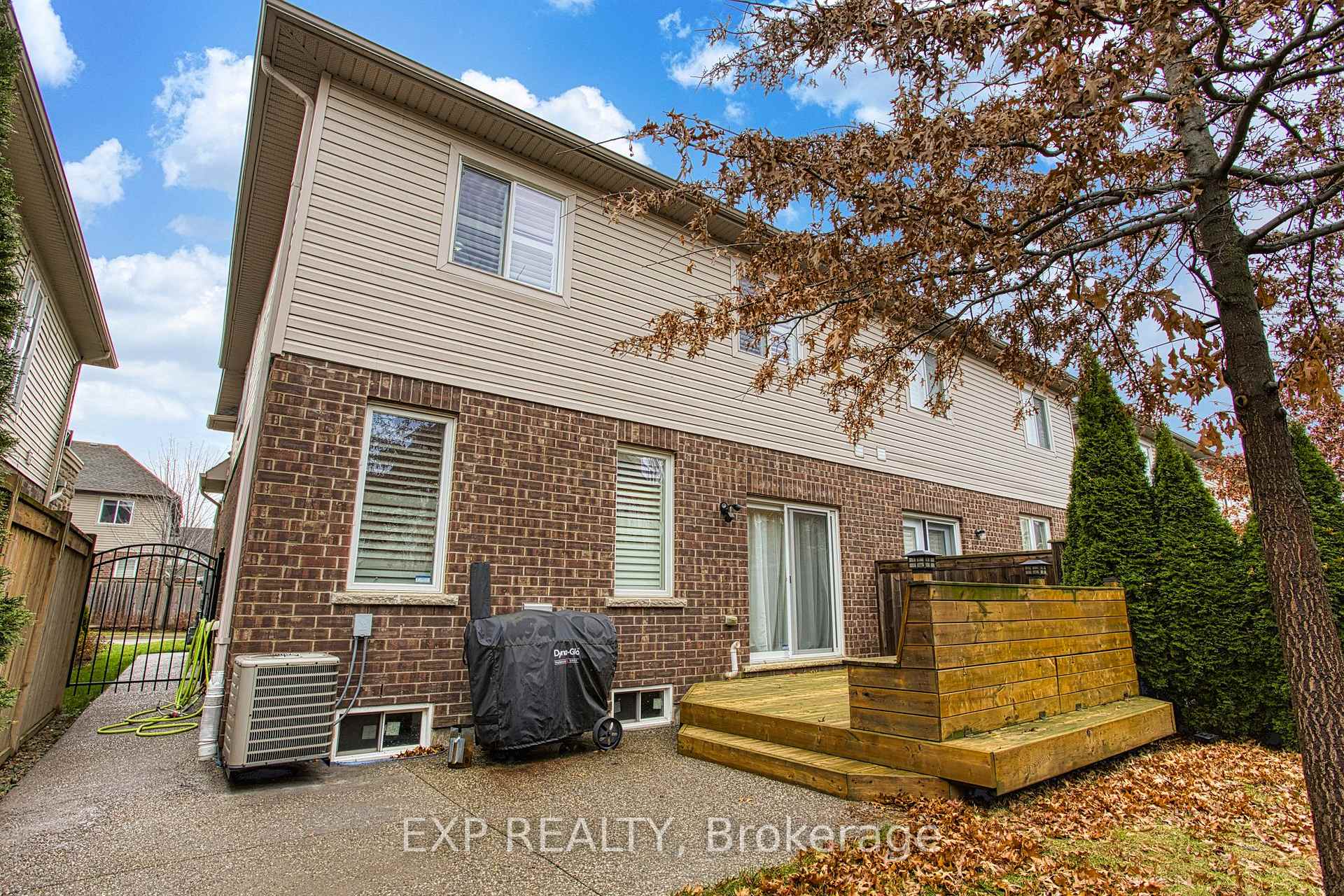Photo 35 of 67 Padua Crescent, Hamilton, Lakeshore — HOMEH