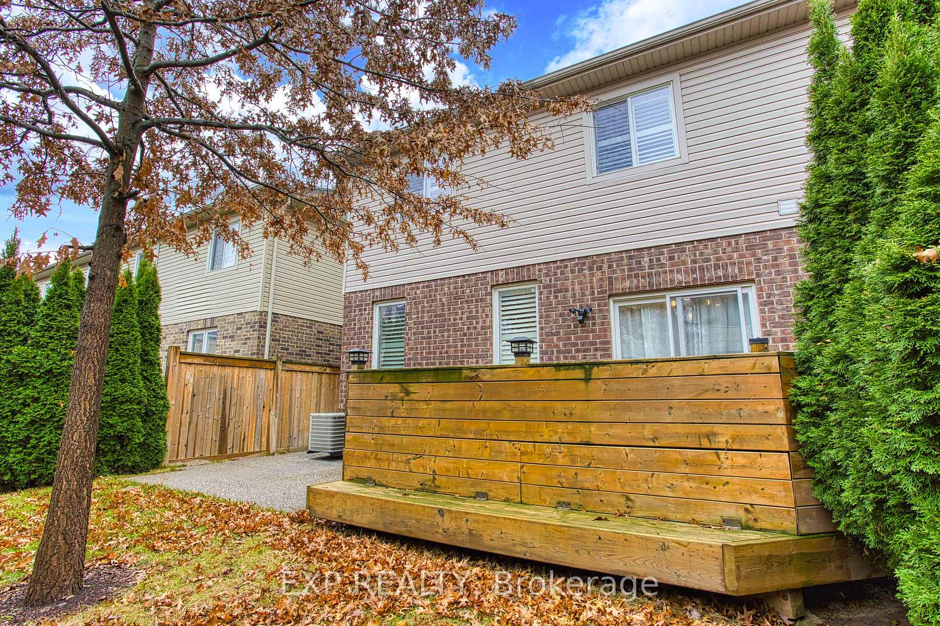 Photo 36 of 67 Padua Crescent, Hamilton, Lakeshore — HOMEH