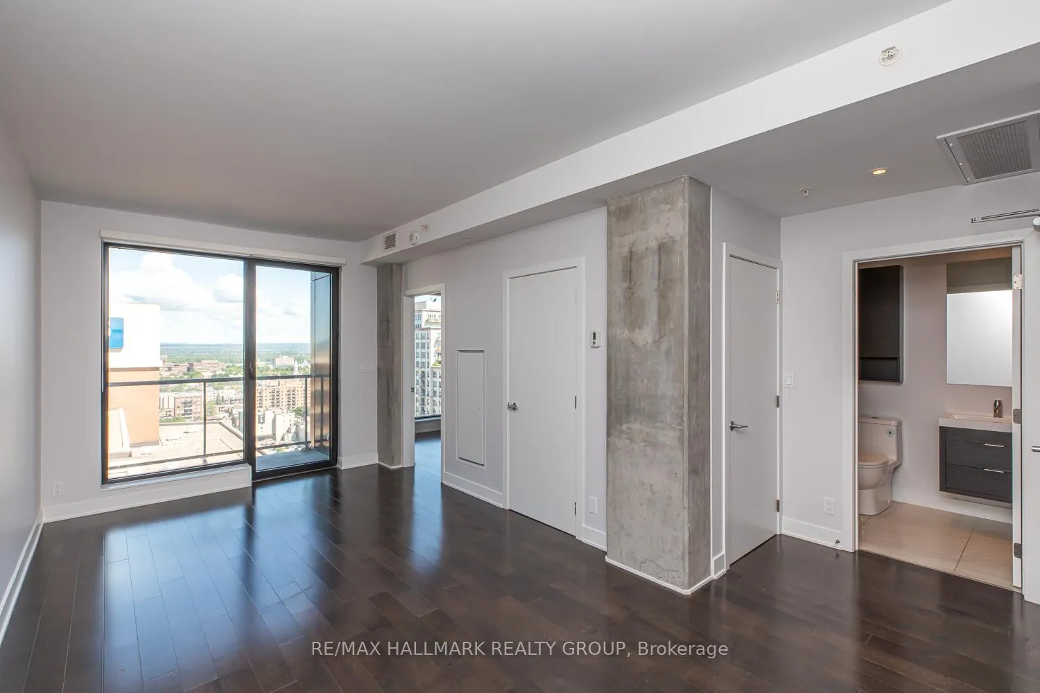 Photo 15 of Unit 1905, 20 Daly Avenue, Ottawa, Sandy Hill — HOMEH