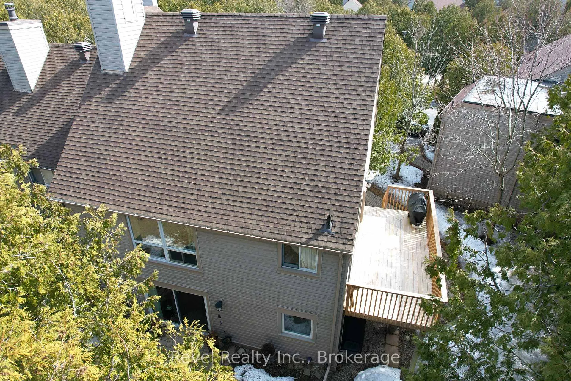 Photo 2 of 126 Escarpment Crescent, Collingwood — HOMEH