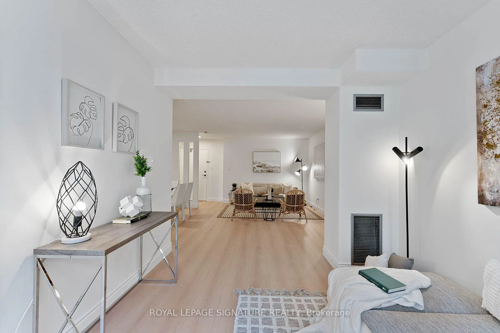 Photo 17 of Unit 921, 633 Bay Street, Toronto, Bay Street Corridor — HOMEH