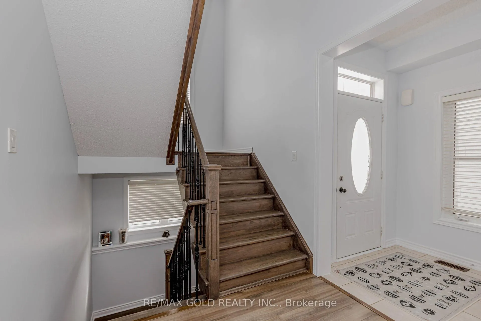 Photo 3 of 527 Wansbrough Way, Shelburne — HOMEH