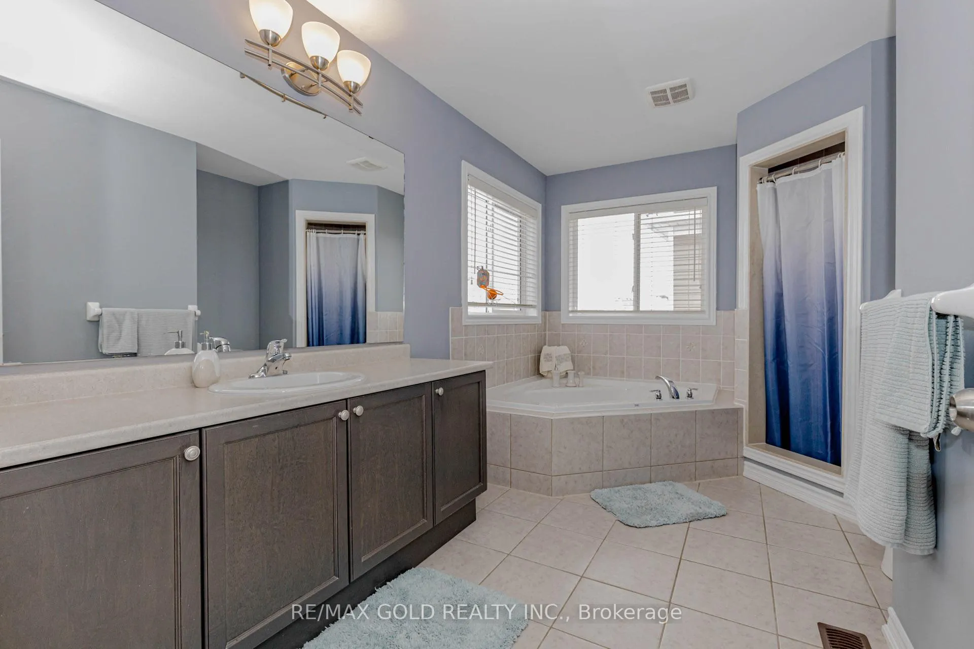 Photo 19 of 527 Wansbrough Way, Shelburne — HOMEH