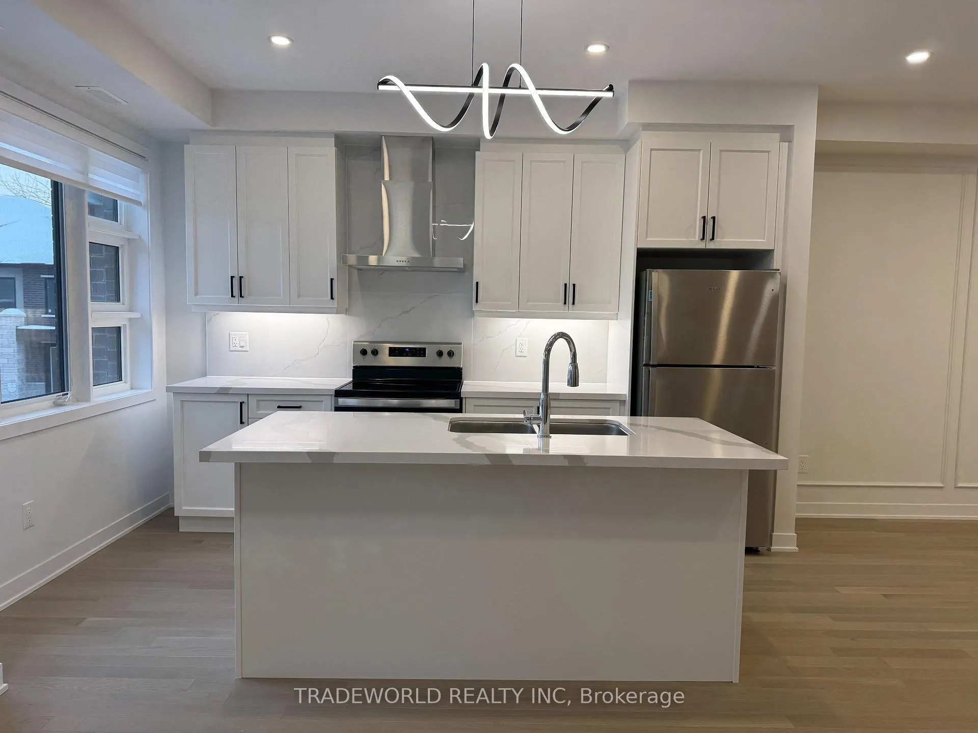 Photo 5 of 35 John Canning Way, Markham, Unionville — HOMEH