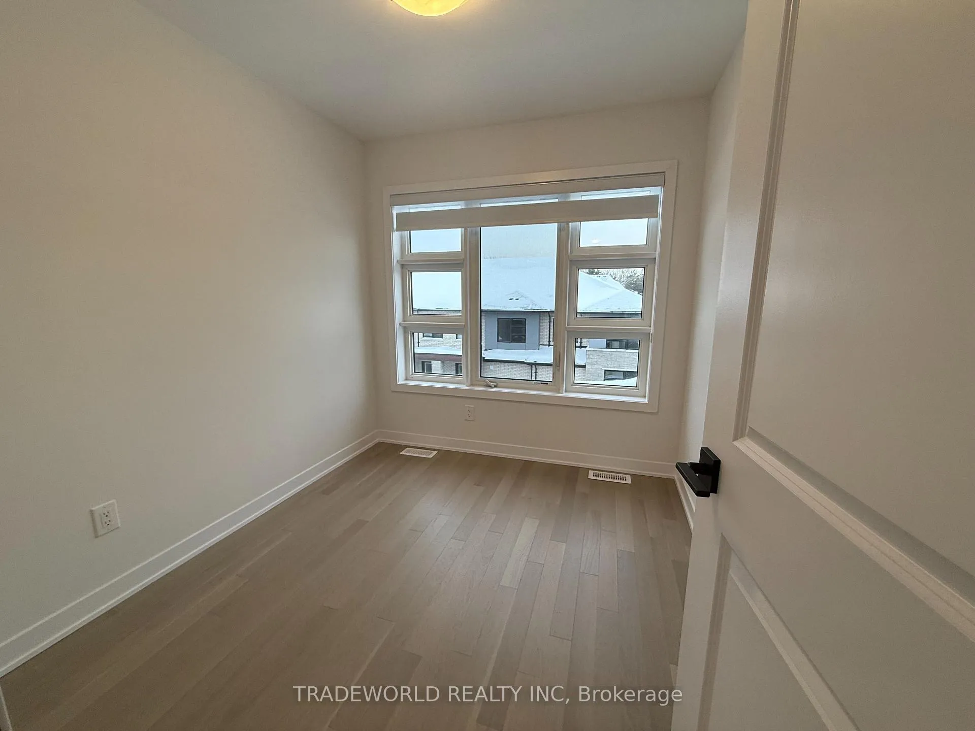 Photo 7 of 35 John Canning Way, Markham, Unionville — HOMEH