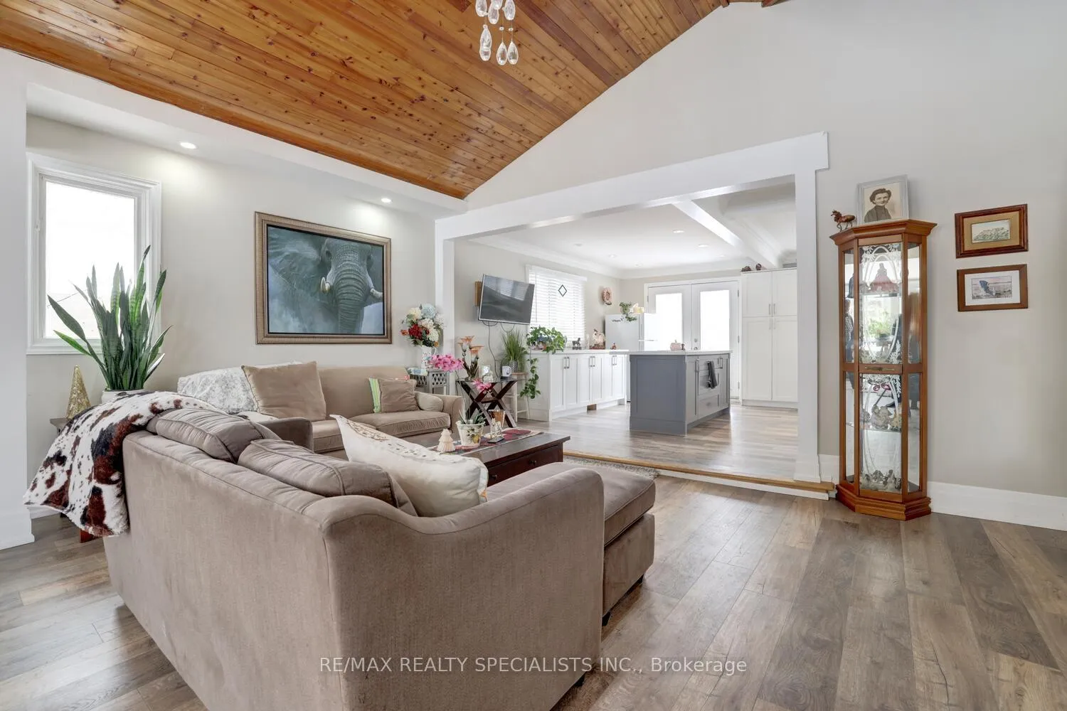 Photo 3 of 1181 Lower Base Line E, Milton, Rural Trafalgar — HOMEH