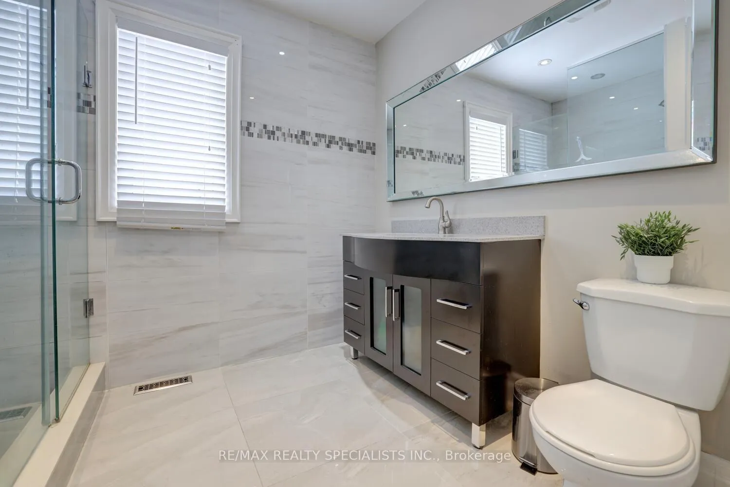 Photo 27 of 1181 Lower Base Line E, Milton, Rural Trafalgar — HOMEH