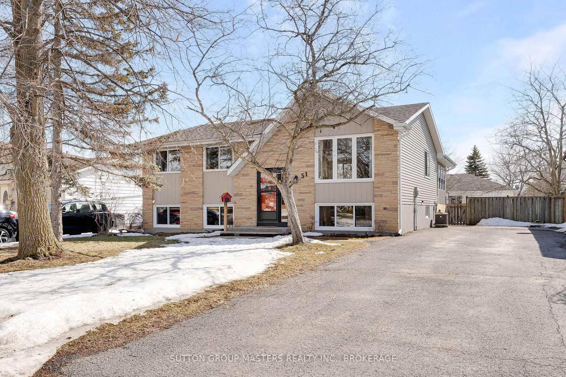 Photo 2 of 51 Mortensen Drive, Loyalist, Amherstview — HOMEH