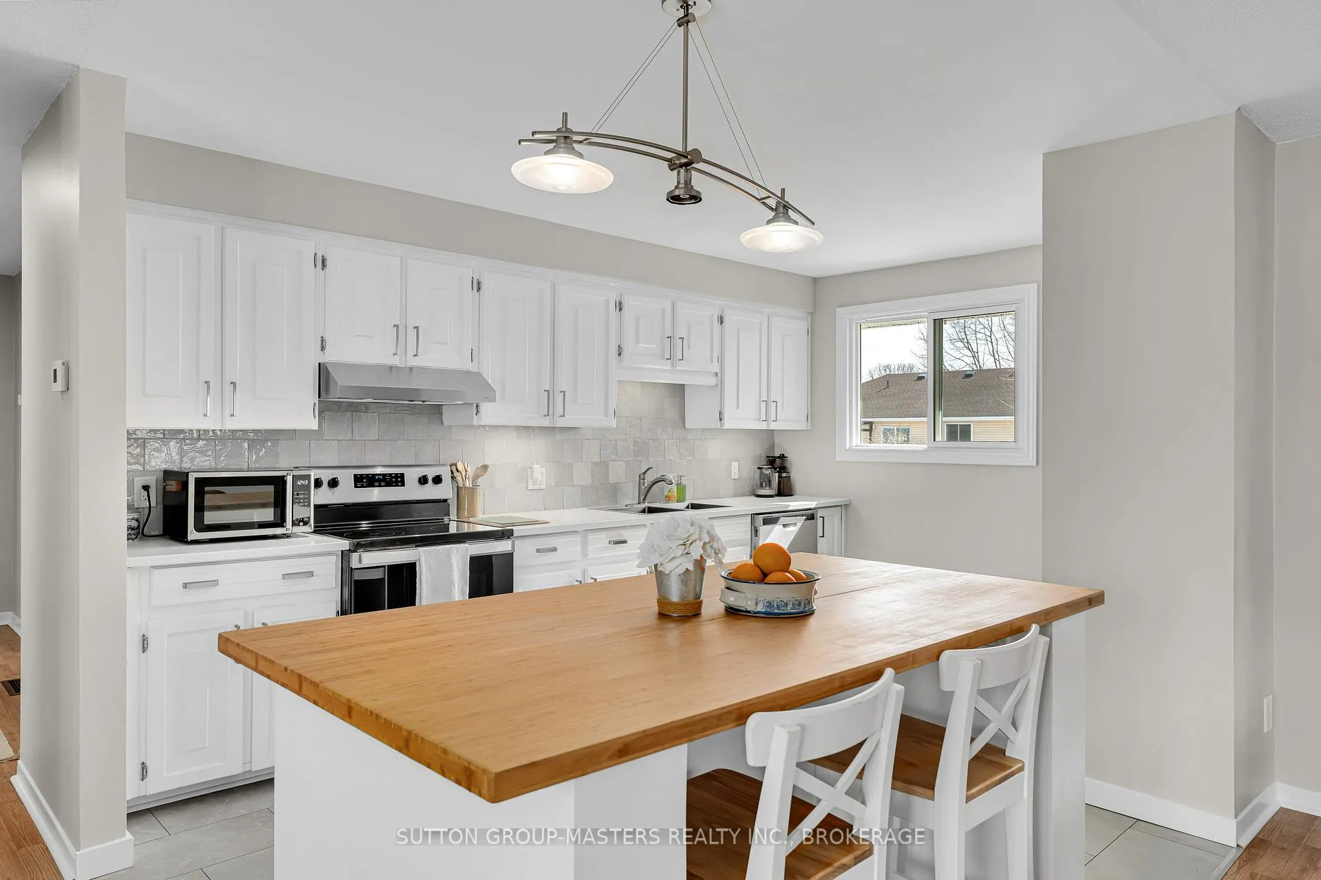 Photo 7 of 51 Mortensen Drive, Loyalist, Amherstview — HOMEH