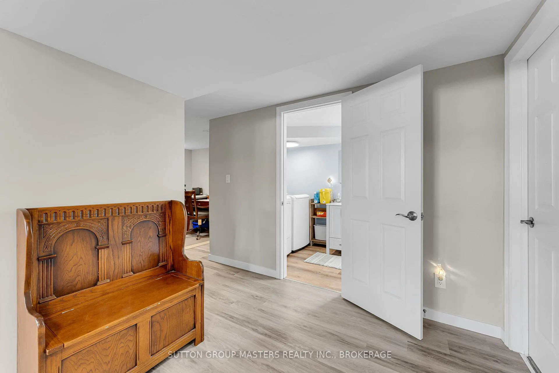 Photo 29 of 51 Mortensen Drive, Loyalist, Amherstview — HOMEH