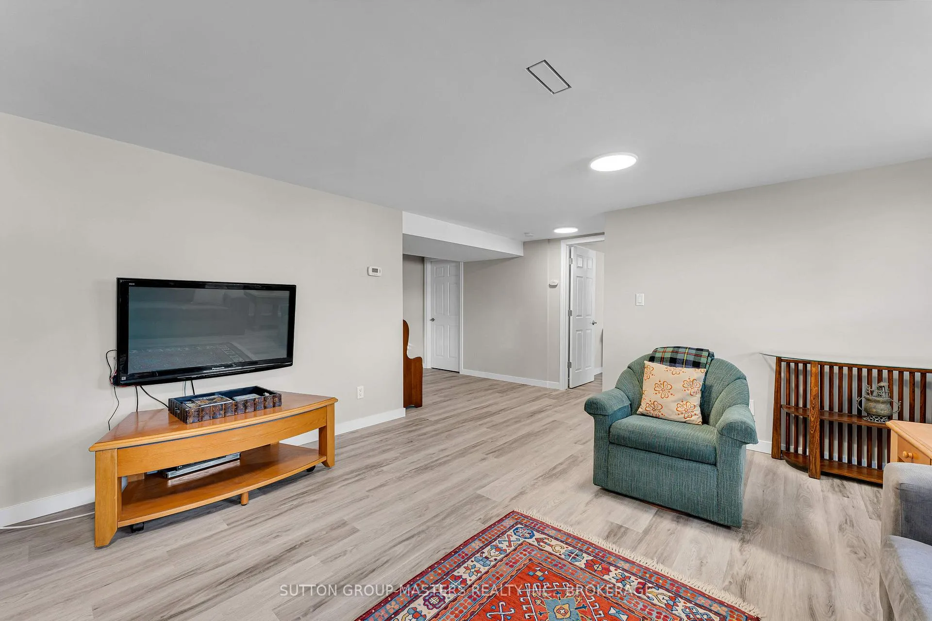 Photo 33 of 51 Mortensen Drive, Loyalist, Amherstview — HOMEH