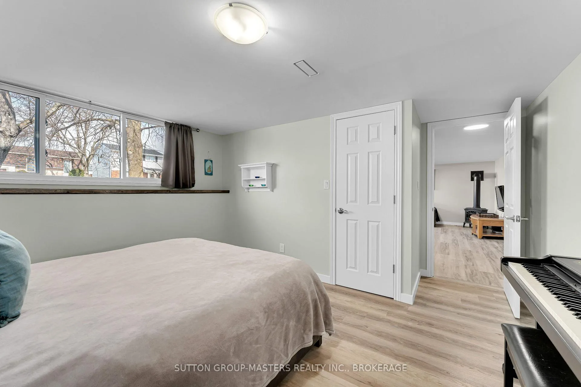 Photo 39 of 51 Mortensen Drive, Loyalist, Amherstview — HOMEH