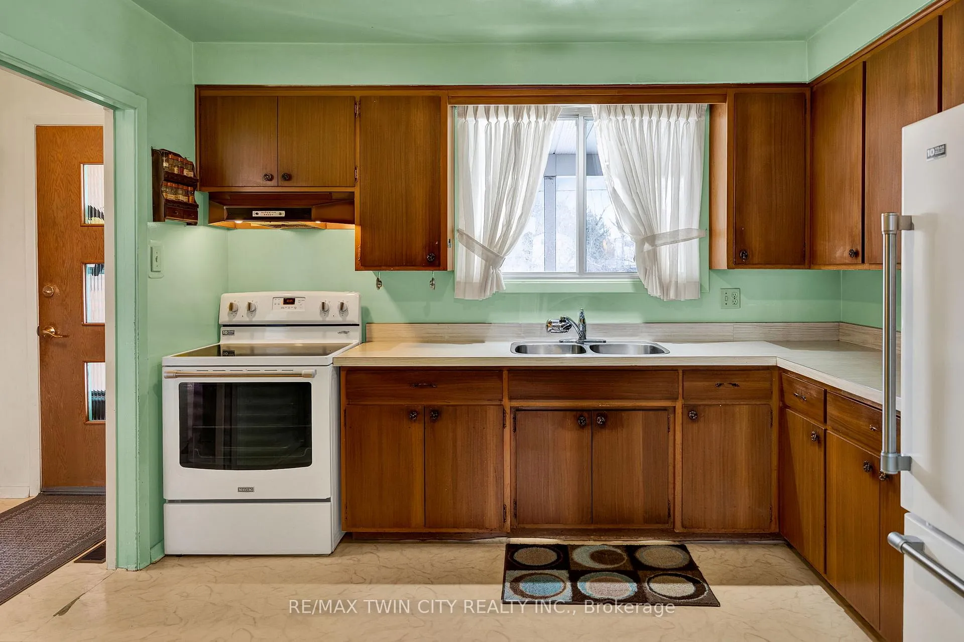 Photo 5 of 396 Fischer Hallman Road, Kitchener — HOMEH