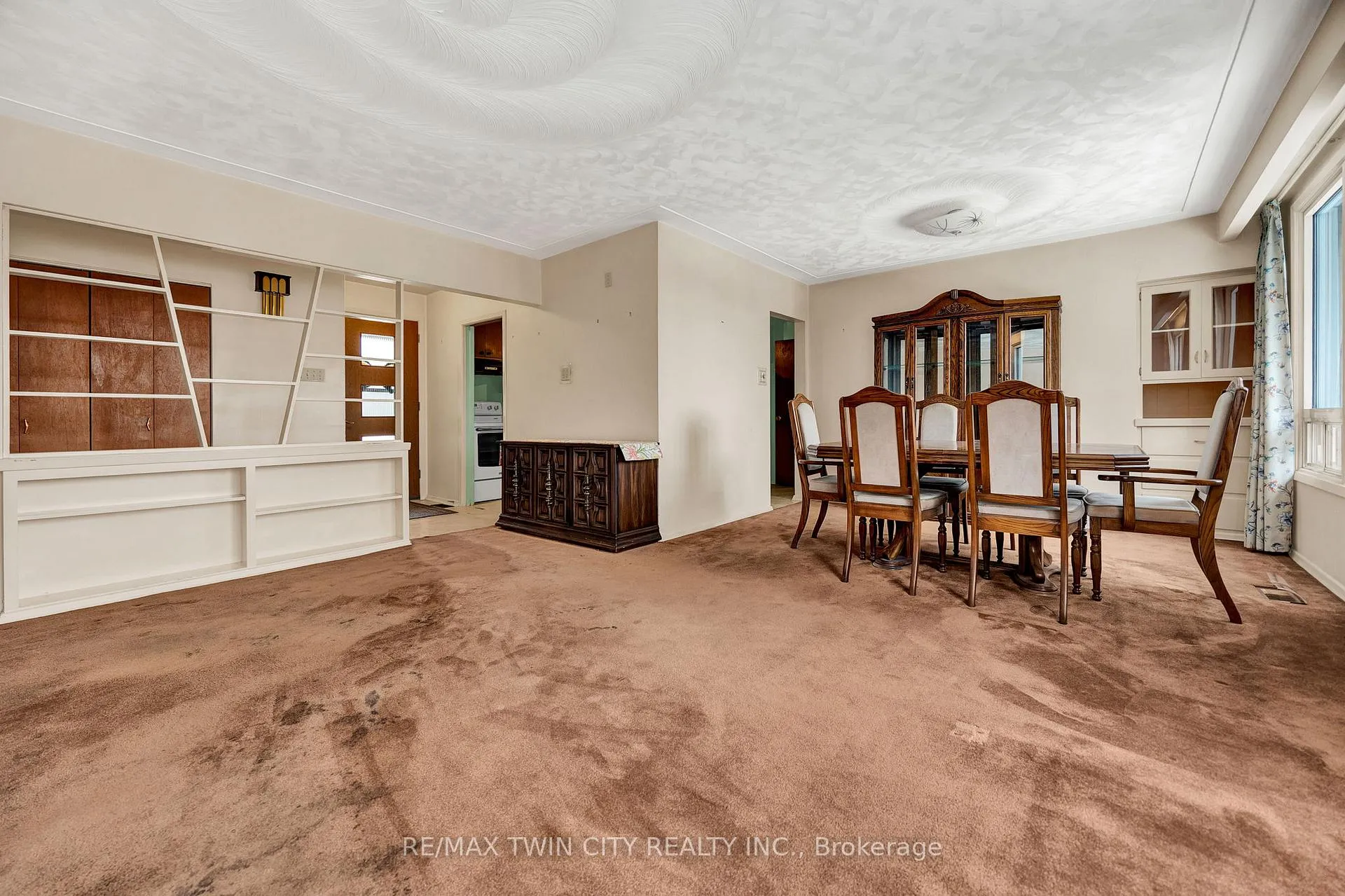 Photo 11 of 396 Fischer Hallman Road, Kitchener — HOMEH
