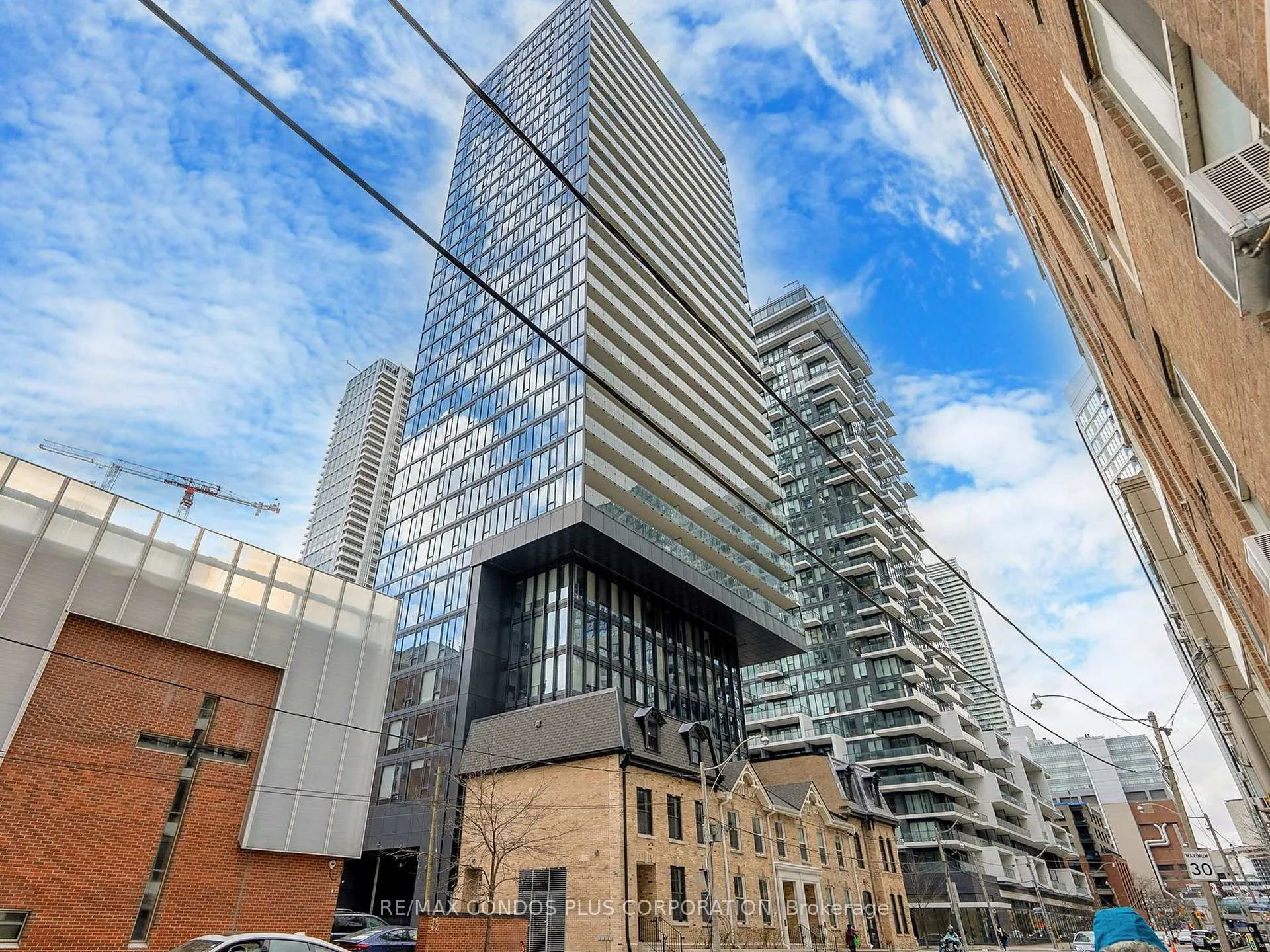 Photo 3 of Unit 2405, 47 Mutual Street, Toronto, Church-Yonge Corridor — HOMEH