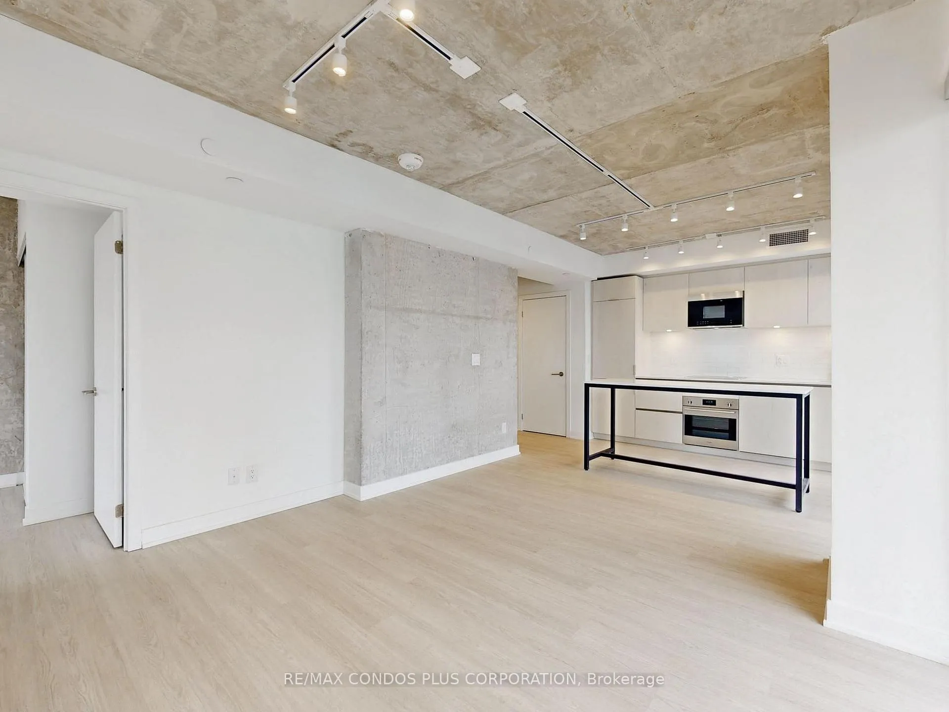 Photo 14 of Unit 2405, 47 Mutual Street, Toronto, Church-Yonge Corridor — HOMEH