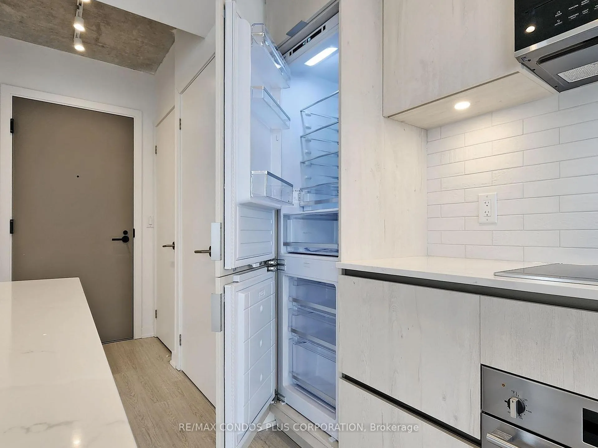Photo 17 of Unit 2405, 47 Mutual Street, Toronto, Church-Yonge Corridor — HOMEH