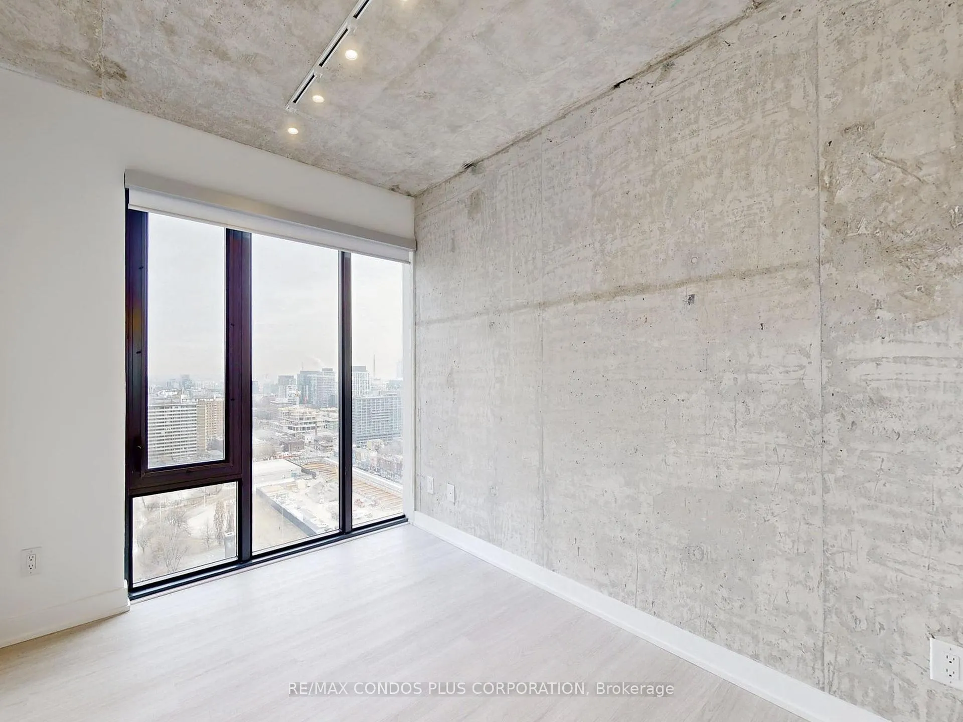 Photo 23 of Unit 2405, 47 Mutual Street, Toronto, Church-Yonge Corridor — HOMEH